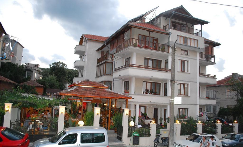 Guest House Lazur Obzor Exterior foto