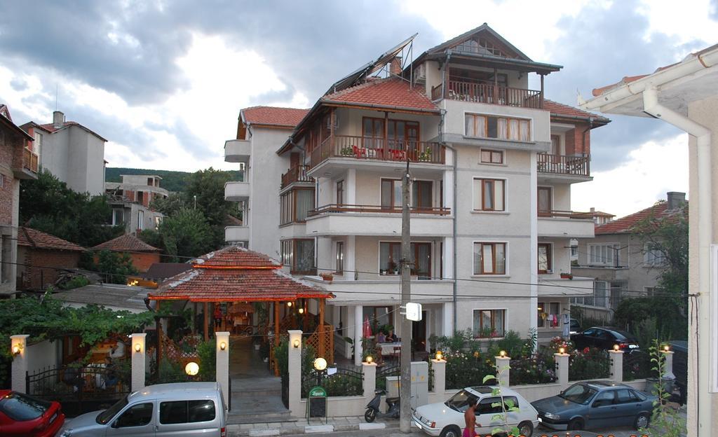 Guest House Lazur Obzor Exterior foto