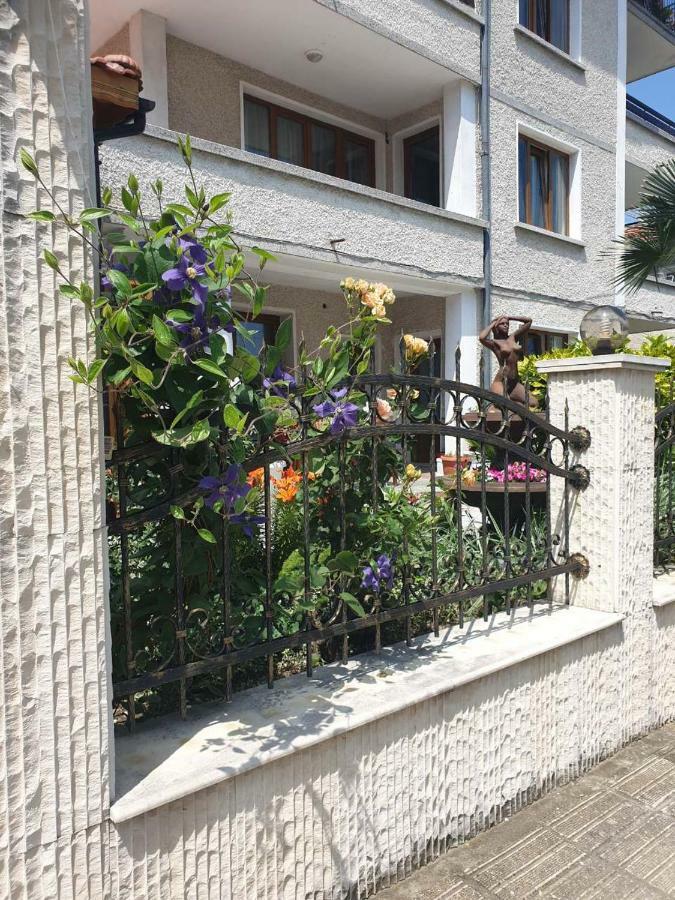 Guest House Lazur Obzor Exterior foto